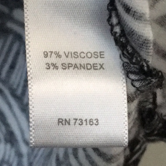 FINAL MARKDOWN Ladies’ cable & gauge Top (M) - Picture 8 of 13